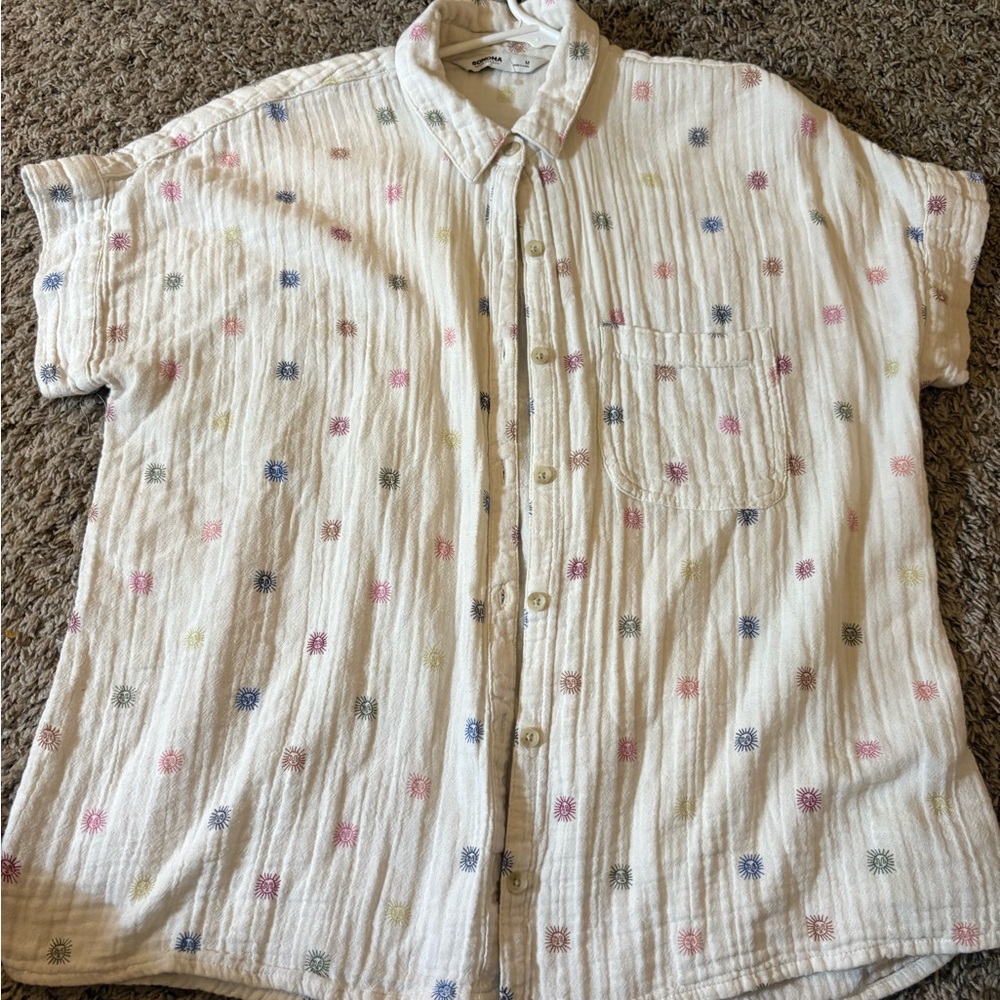 Sonoma White Shirt with Multicolor Accents